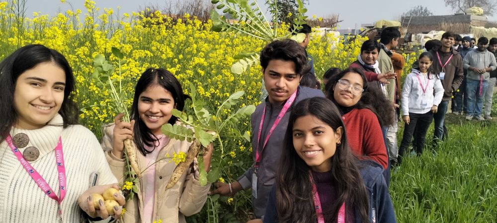 Students Visited Abhaypura Village to Spread Awareness Mahakumbh - Sharda University Agra